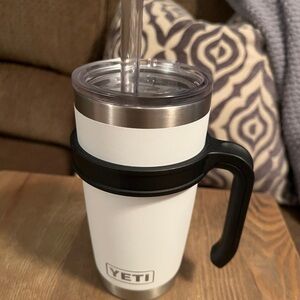 YETI White Mug with Handle and MAGSLIDER